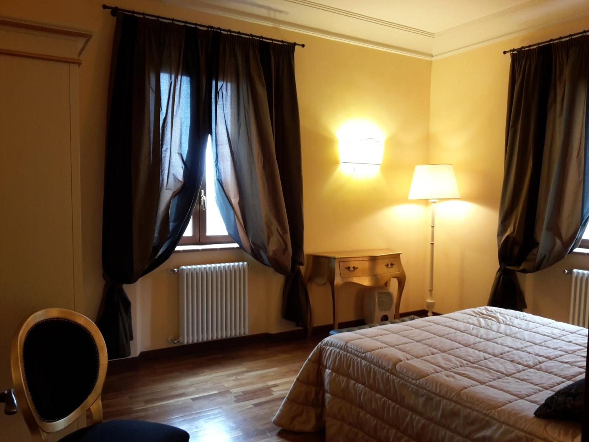 Castello Izzalini Todi Resort Room photo