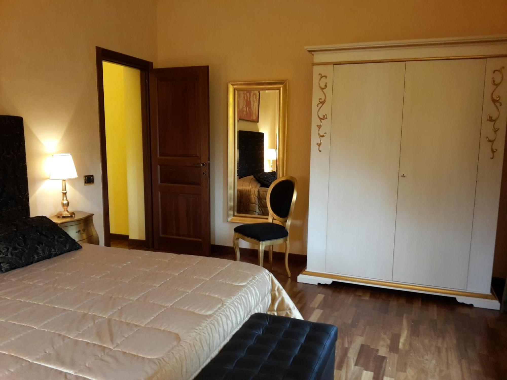 Castello Izzalini Todi Resort Room photo